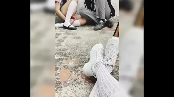 Mejores AMIGAS Estudiantes Putitas de la ESCUELA Técnica se Graban Chupándole la VERGA a un Wey y Cogiendo en la Escuela! Colegiala Mexicana Amateur Follando en Público, Alumnos Precoces! Parte 1