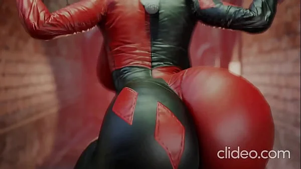 Harley Quinn shaking her bubble booty