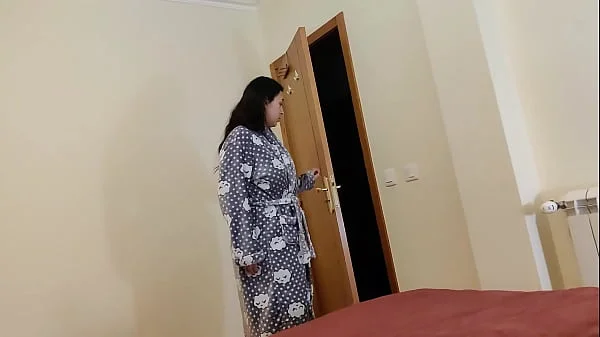 Invitation to sleep in friend's mother house after being kicked out