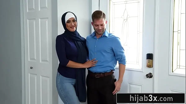 Naughty Muslim Babes Welcome Their Friend To America