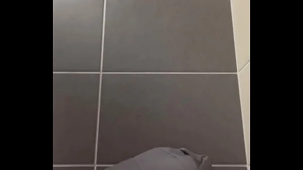 Cumming at the Gym