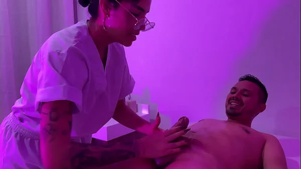 Venezuelan masseuse enjoys her client and gives him the massage of his life