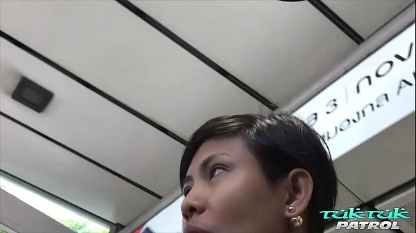 TukTukPatrol Little Thai Momma Drains Tourist Cock