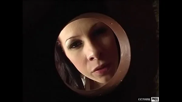 Gianna Michaels sucks dick at the gloryhole