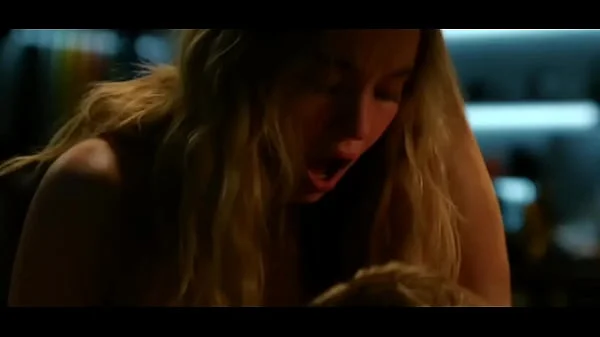 Sydney Sweeney nude and sex scenes from The Voyeurs