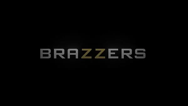 The Bidding War - Alexis Fawx / Brazzers  / stream full from www.brazzers.promo/din